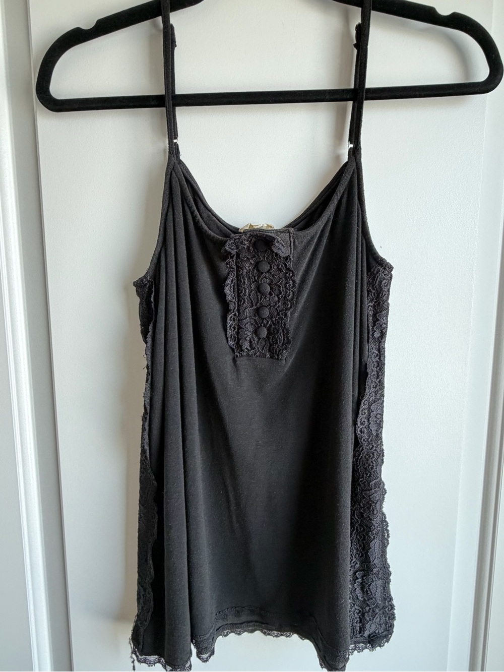 POL Black Lace Trim Button Front Cami Tank Top Size Small